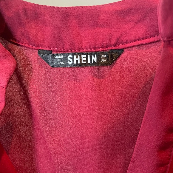 Red dress with optional waist tie - Picture 3 of 3